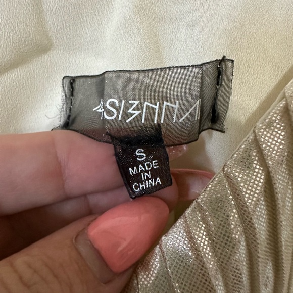 Anthropologie 4SI3NNA metallic pleated spaghetti strap in Silver - Size S NWT - Picture 3 of 6